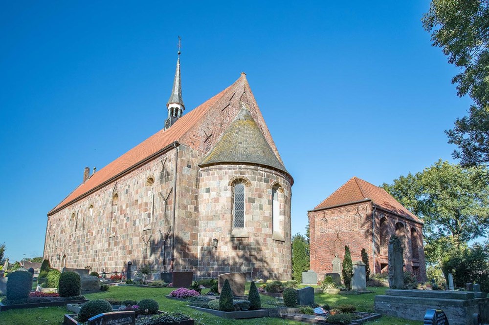 St. Sixtus und Sinicius Kirche Hohenkirchen